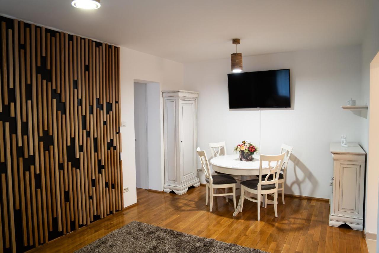 Ultracentral Golden Apartament 1 Suceava Eksteriør bilde