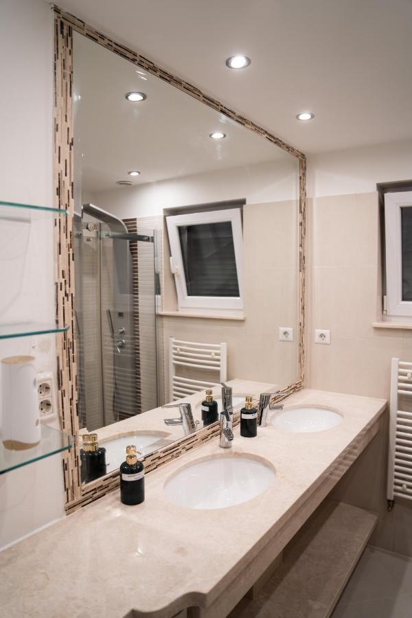 Ultracentral Golden Apartament 1 Suceava Eksteriør bilde