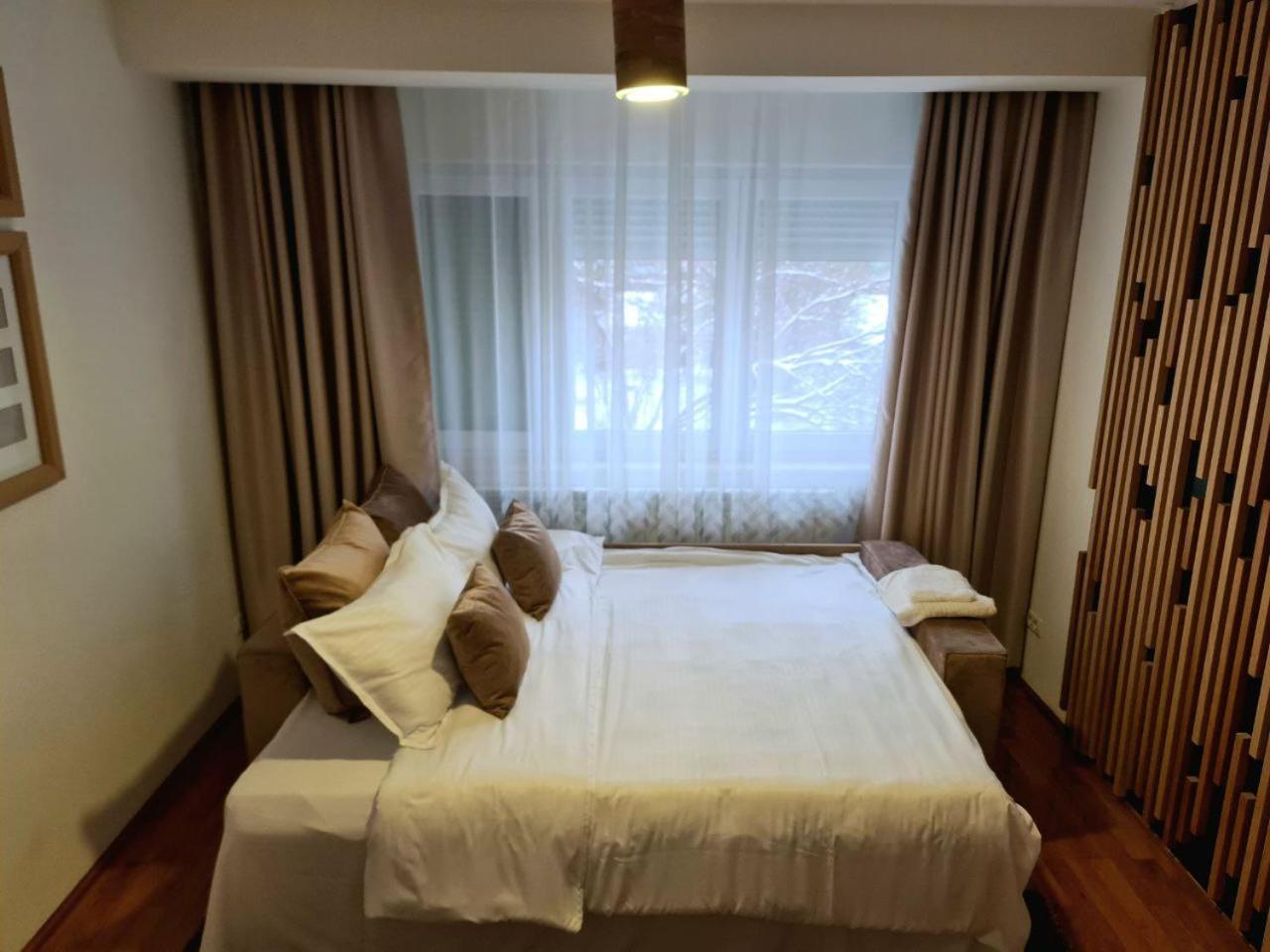 Ultracentral Golden Apartament 1 Suceava Eksteriør bilde